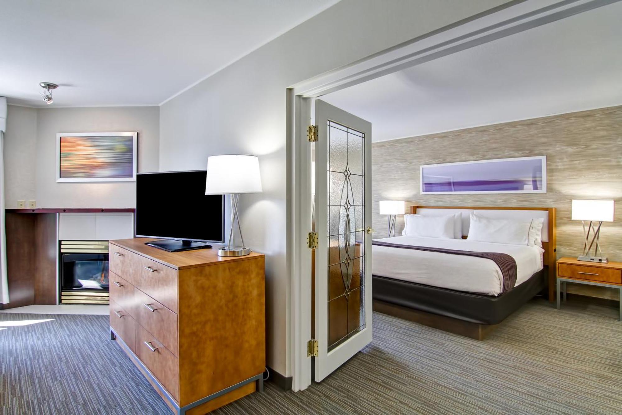 Holiday Inn Express Kamloops, An Ihg Hotel Zewnętrze zdjęcie