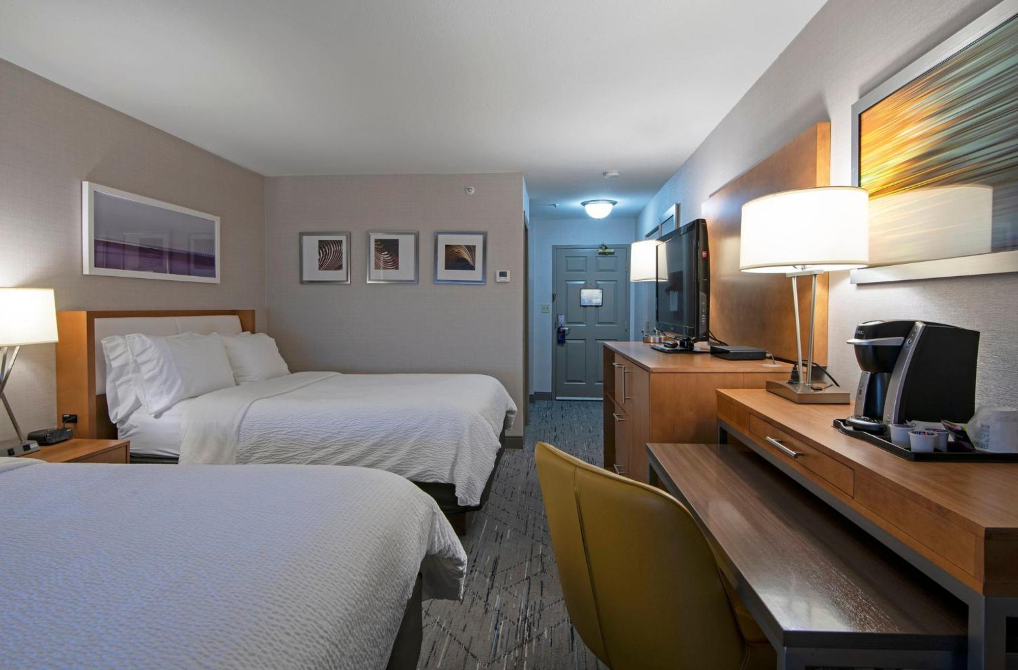 Holiday Inn Express Kamloops, An Ihg Hotel Zewnętrze zdjęcie